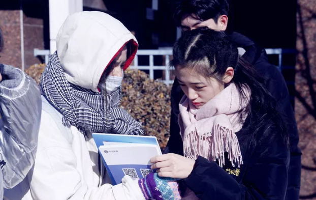 ��������