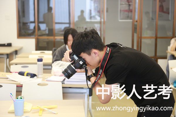 Ӱҕ�zӰ�c����