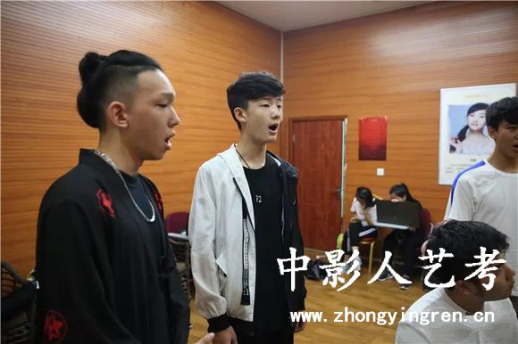 朗誦詩歌 7612fbb44aed2e73b99fc1ef8b01a18b86d6fa63.jpg