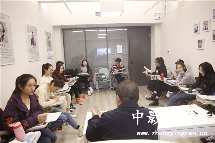 ����ˇ��