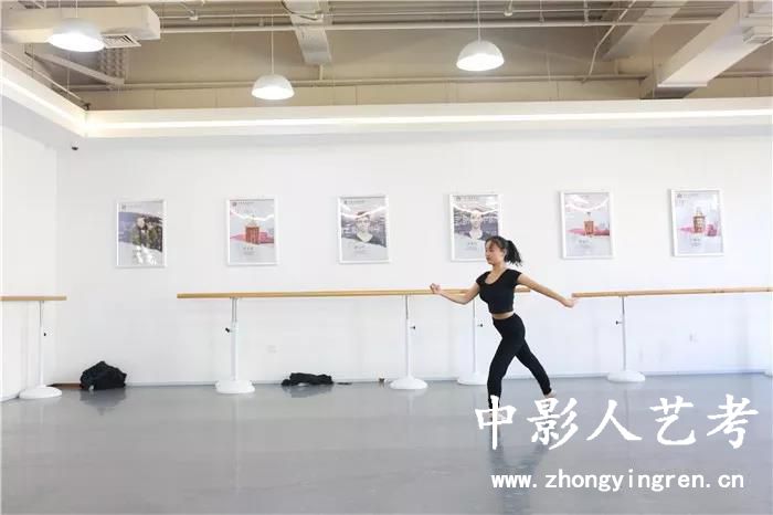 形體訓(xùn)練 微信圖片_20181007163235.jpg