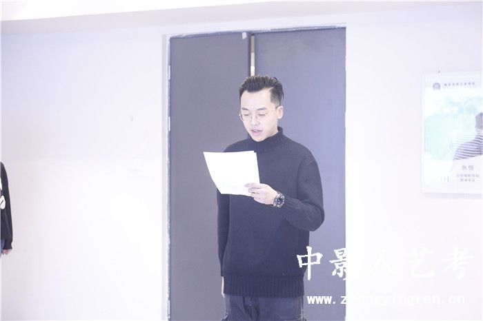 ���^�u��