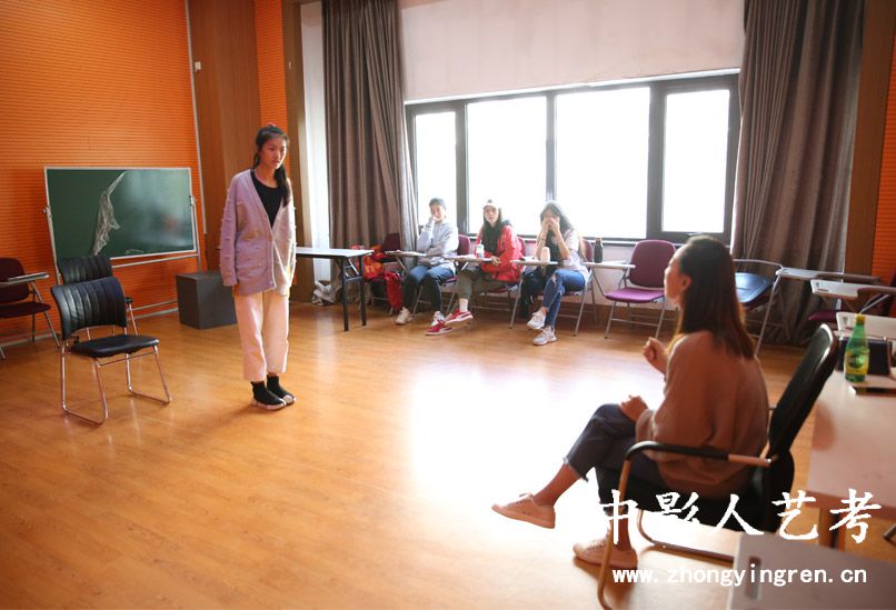 影視表演 db1c48e465e0170ae785677b13c720a8_sbb09.jpg