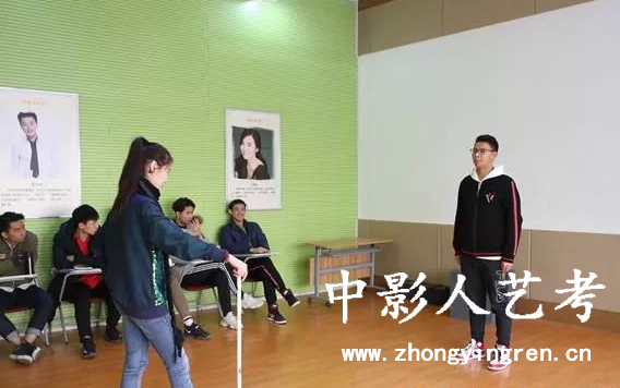 ��������x