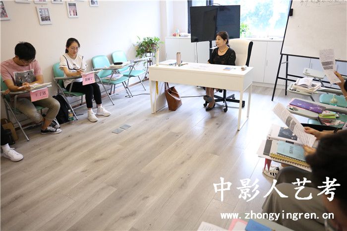 ����ˇ����