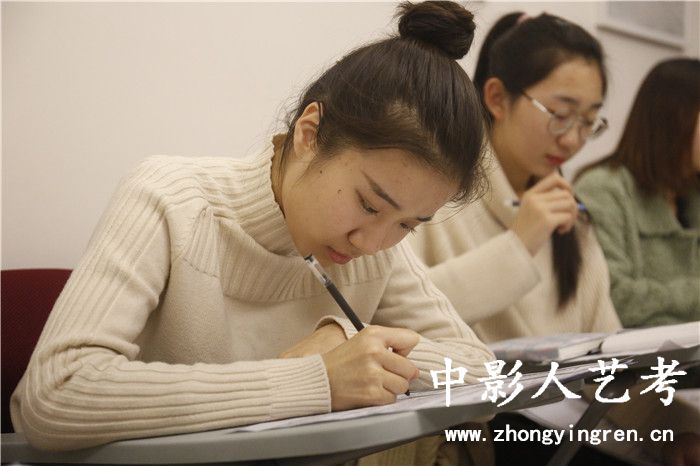 ����ˇ��