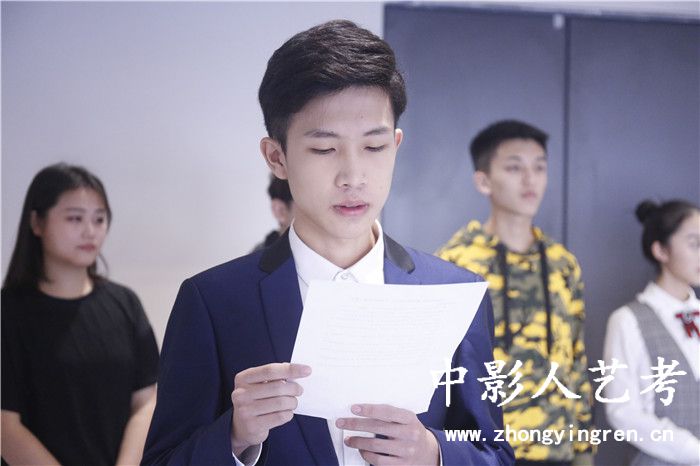 ��ý������