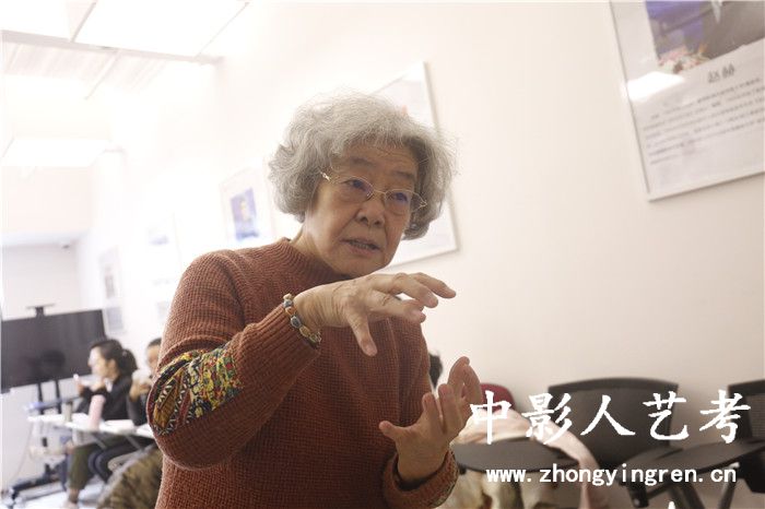 ����ˇ��