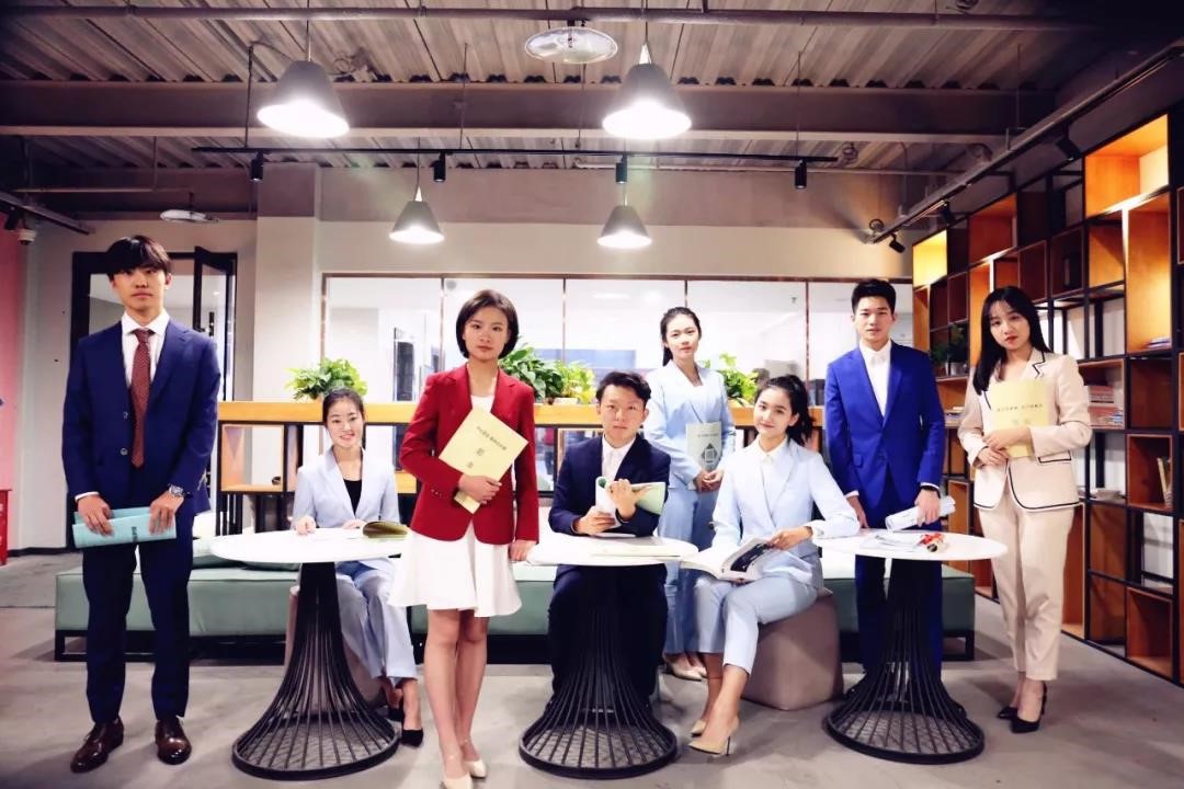 中影人播音主持培訓(xùn)學(xué)院