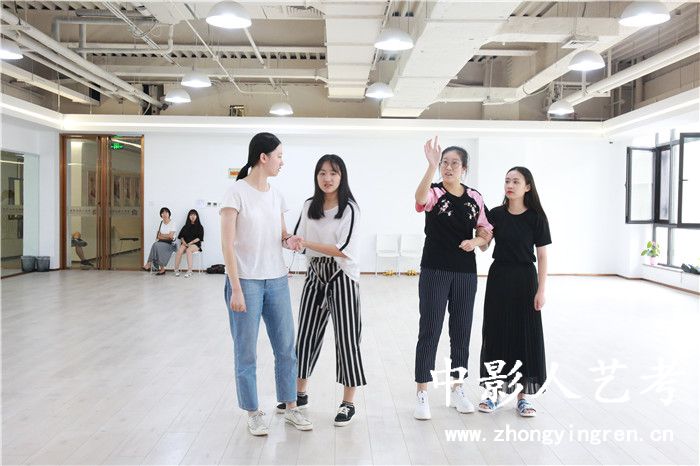 ���}СƷ����