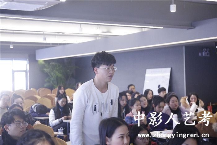 ����ˇ��